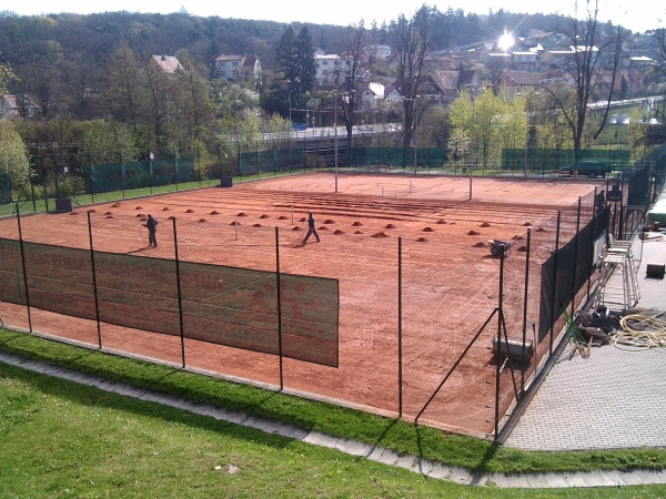 V pondělí 24.4.2017 startuje nová tenisová, beachvolejbalová a pingpongová sezóna v areálu Hájek